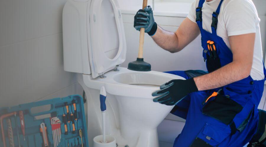 Expert burst pipe repair services in Washington, IL